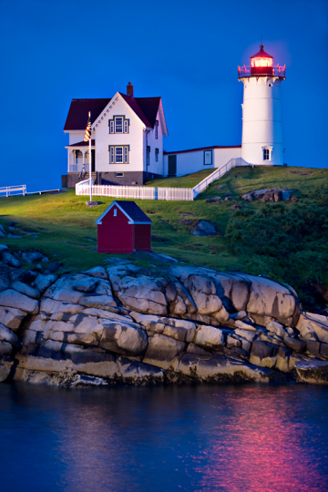 5_3PL7094-Nubble-Lighthouse-250-for-web